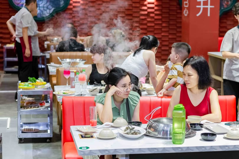 Khép lại tháng 8 bằng một bữa ăn thanh lành tại Long Qiao… tại sao không?